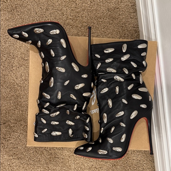Christian Louboutin Nail Stud Boots 37 Rare Limited Edition Black Leather 💋 - Picture 6 of 12